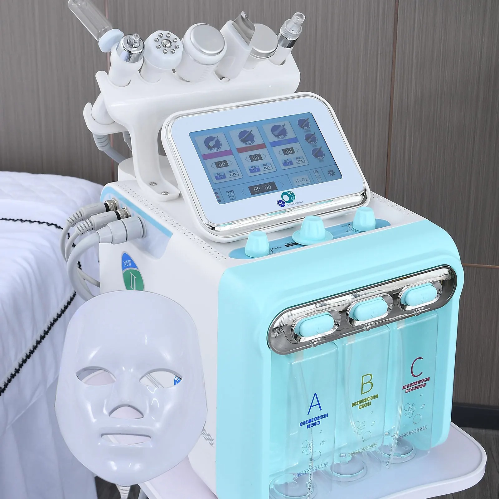 7 in 1 Hydra Facial Machine for Home or Spa - Image 4